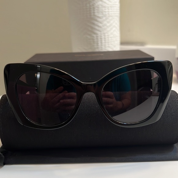 Dolce & Gabbana sunglasses - Picture 5 of 17